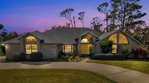 217 Pleasant Valley Dr, Daytona Beach, FL 32114