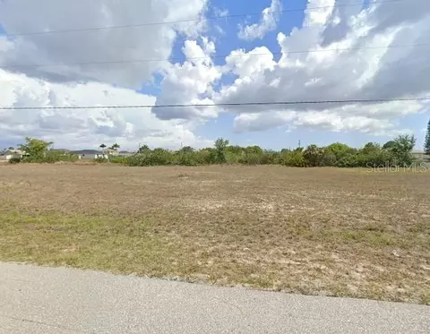 1422 NE 20th St, Cape Coral, FL 33909