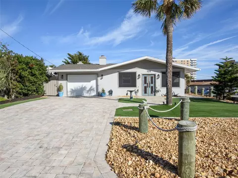 135 Dundee Rd, Daytona Beach, FL 32118