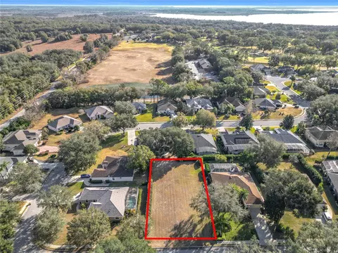 Sunbeam Way, Lady Lake, FL 32159
