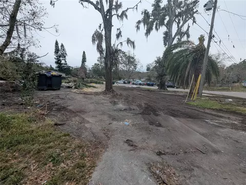 2132 Woodland Dr, Apopka, FL 32703