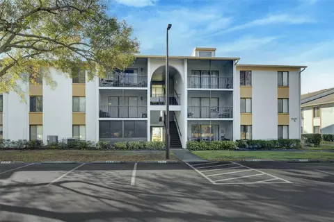 8217 Sun Spring Cir #32, Orlando, FL 32825