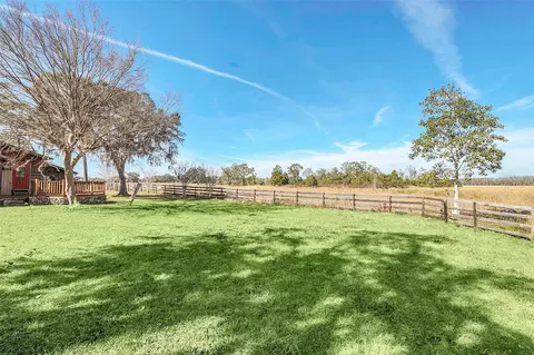 Exterior - 26225 Pitts Rd, Eustis, FL 32736 photo 8 of 14