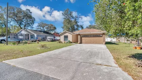 905 Ida St, Wildwood, FL 34785