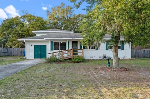 1719 Pine Ave, Deland, FL 32724