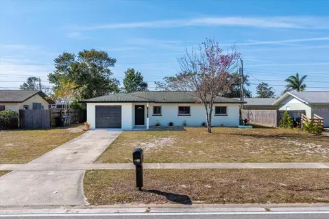 900 N Carpenter Rd, Titusville, FL 32796