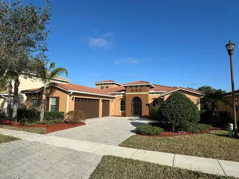 2361 Eagle Talon Ct, Kissimmee, FL 34746