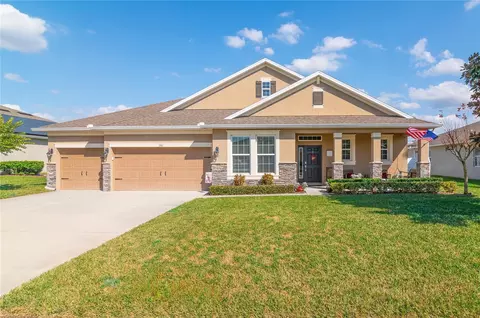 1161 Spinning Wheel Dr, Apopka, FL 32712