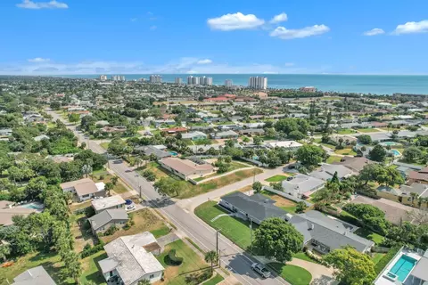 867 N Halifax Dr, Ormond Beach, FL 32176