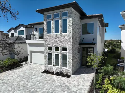 1074 E Jack Nicklaus Ct, Kissimmee, FL 34747