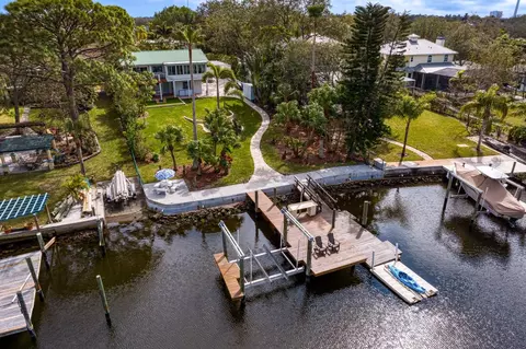 3225 Bluff Blvd, Holiday, FL 34691