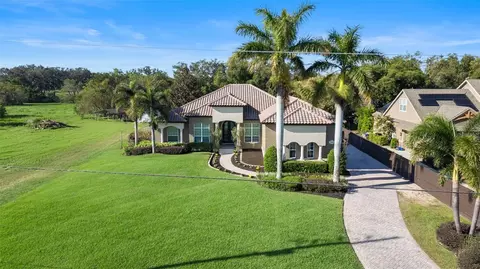 1384 E Lake Shore Blvd, Kissimmee, FL 34744