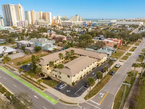 400 Oakridge Blvd #5, Daytona Beach, FL 32118