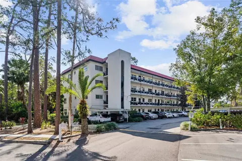 200 El Camino Dr #402, Winter Haven, FL 33884