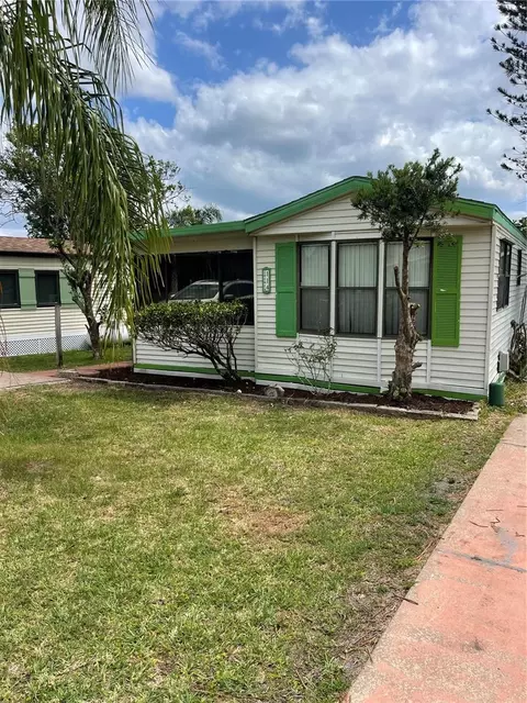 114 Kove Blvd, Osteen, FL 32764
