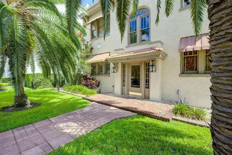 613 E Ridgewood St #5, Orlando, FL 32803