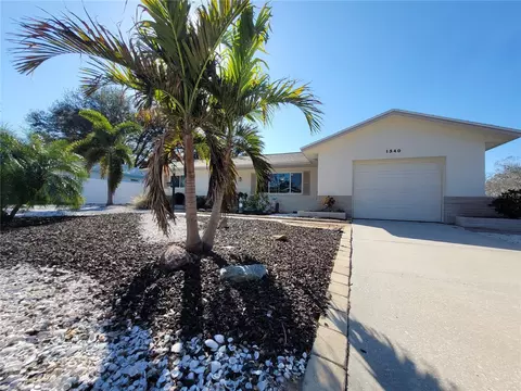 1340 Oakbrook Dr, Largo, FL 33770 photo 1