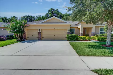 619 Meadow Sage Dr, Deland, FL 32724