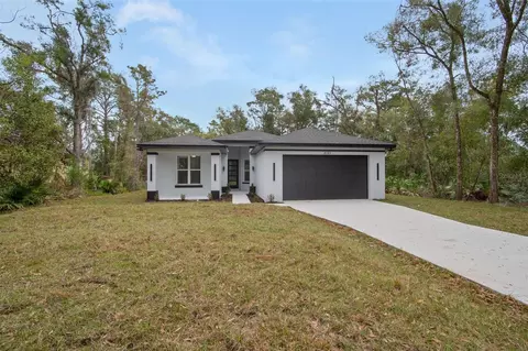 2121 5th Ave, Deland, FL 32724