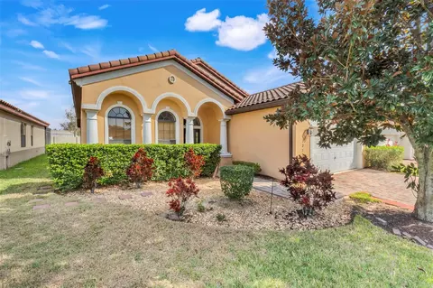 323 Villa Sorrento Cir, Haines City, FL 33844