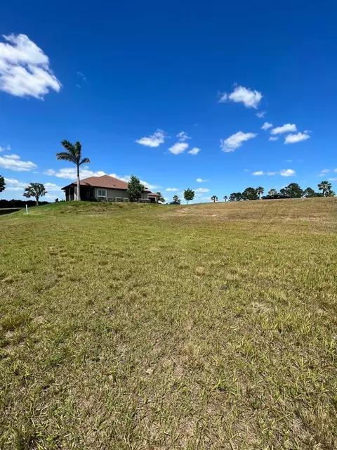 828 Water Fern Trail Dr, Auburndale, FL 33823