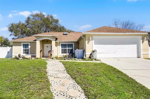600 Park Valley Cir, Minneola, FL 34715