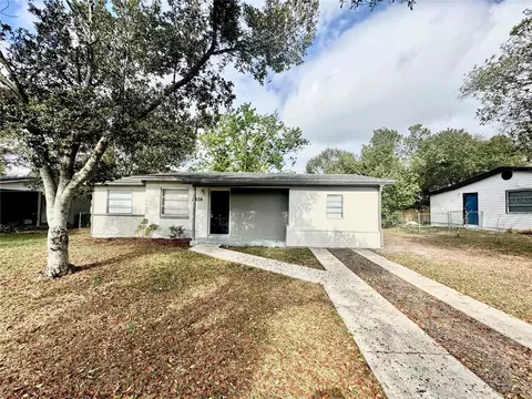 2426 Barbarossa Ave, Deltona, FL 32738