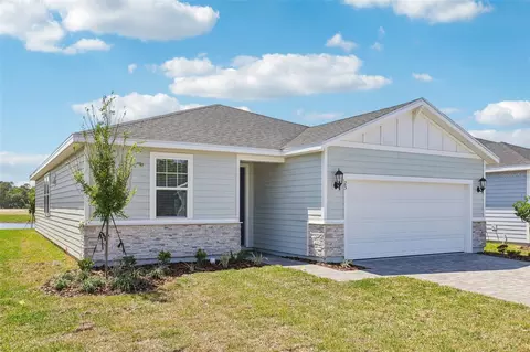 25 Ararat Dr, Palm Coast, FL 32137