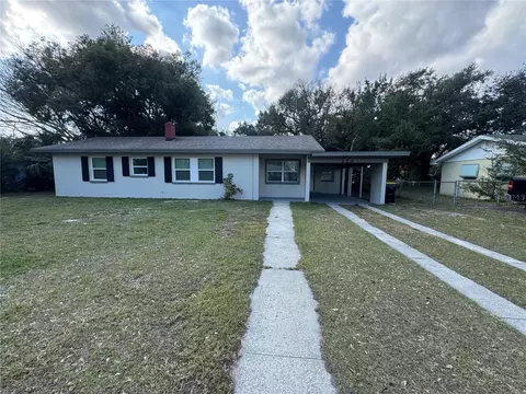 220 Palm Ave, Auburndale, FL 33823