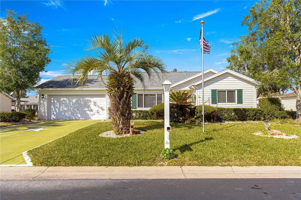 Exterior - 11643 SW 137th Loop, Dunnellon, FL 34432 photo 6 of 8
