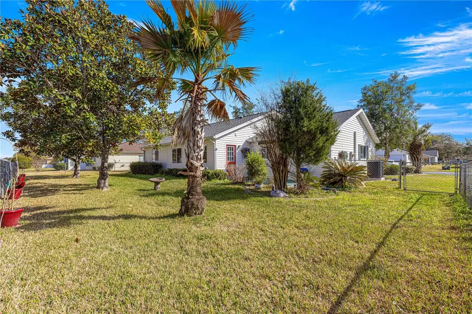Exterior - 11643 SW 137th Loop, Dunnellon, FL 34432 photo 1 of 8