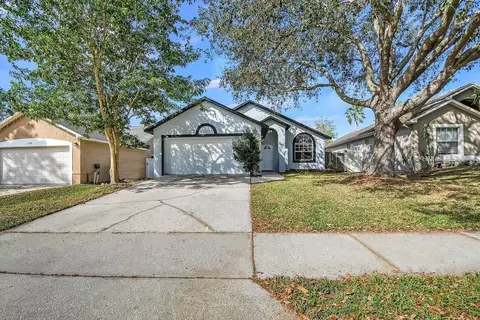 1136 Twin Rivers Blvd, Oviedo, FL 32766