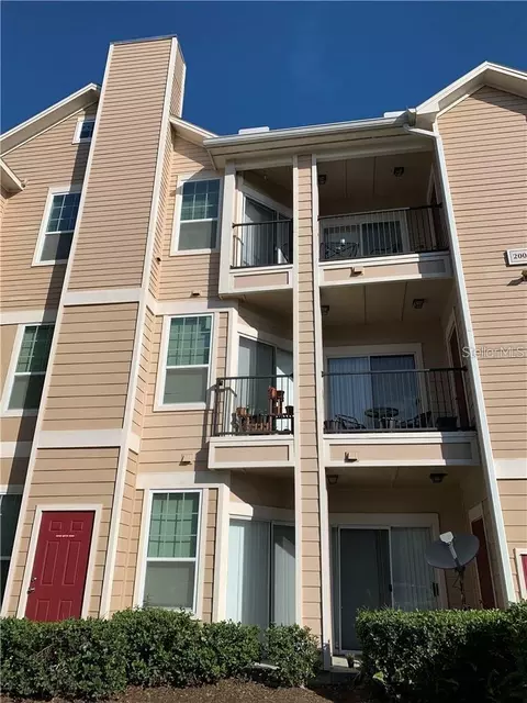 2000 Erving Cir #102, Ocoee, FL 34761