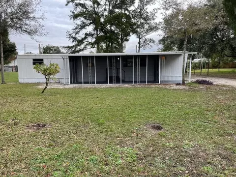 327 Waterview Dr, Polk City, FL 33868