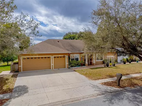 290 Thomas Dr, Casselberry, FL 32707