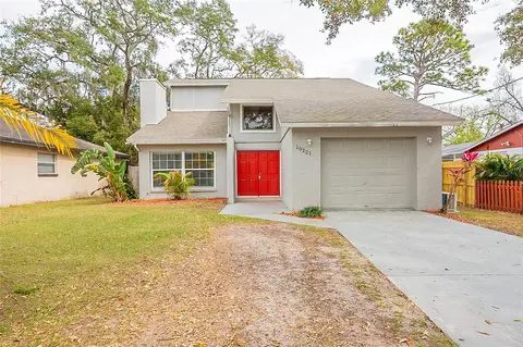 10221 N Oklawaha Ave, Tampa, FL 33617