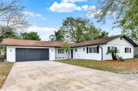 921 W Lake Brantley Rd, Altamonte Springs, FL 32714