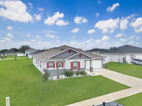 2220 Gladiolus Ln, Mascotte, FL 34753