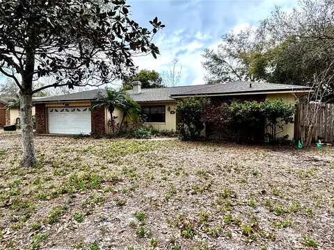 8216 Bluestar Cir, Orlando, FL 32819