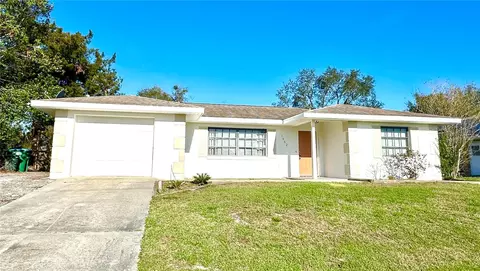 1962 E Chapel Dr, Deltona, FL 32738