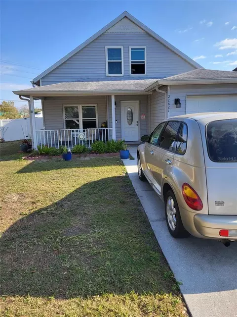 22621 Saint Thomas Cir, Lutz, FL 33549