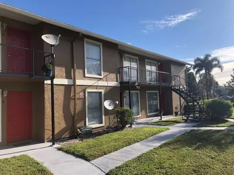 1909 Caralee Blvd #4, Orlando, FL 32822