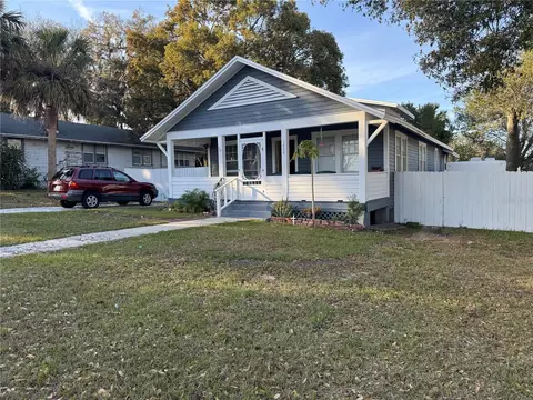 1404 High St, Leesburg, FL 34748