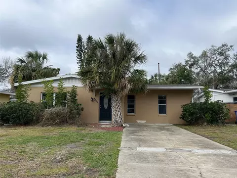 4200 Huntington St NE, Saint Petersburg, FL 33703