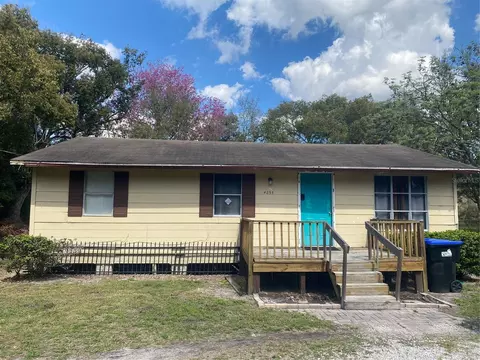 4235 Lake Lockhart Dr, Orlando, FL 32810