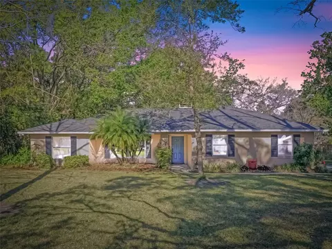 33639 Wesley Rd, Eustis, FL 32736