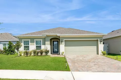 592 Jupiter Beach Rd, Groveland, FL 34736