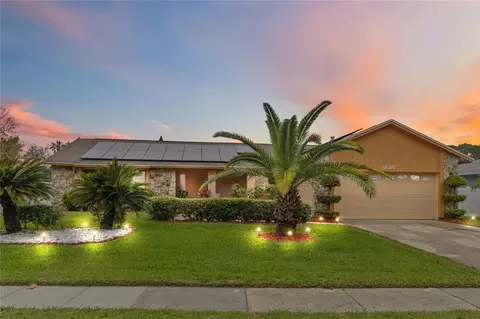 8128 Hook Cir, Orlando, FL 32836