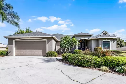 1562 Auburn Oaks Ct, Auburndale, FL 33823