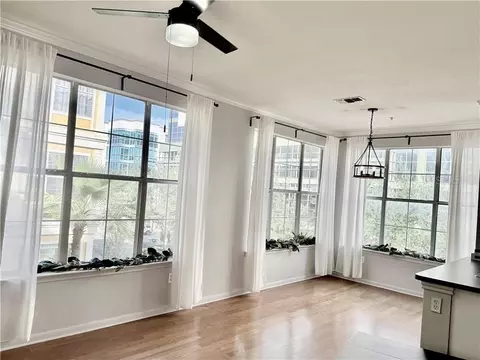 860 N Orange Ave #318, Orlando, FL 32801